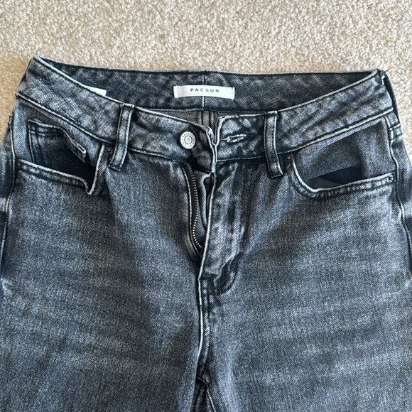 Black Pacsun Mom Jeans - Picture 2 of 4